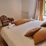 Apartment Metairie Du Chateau Berthe L Clim L Piscine *